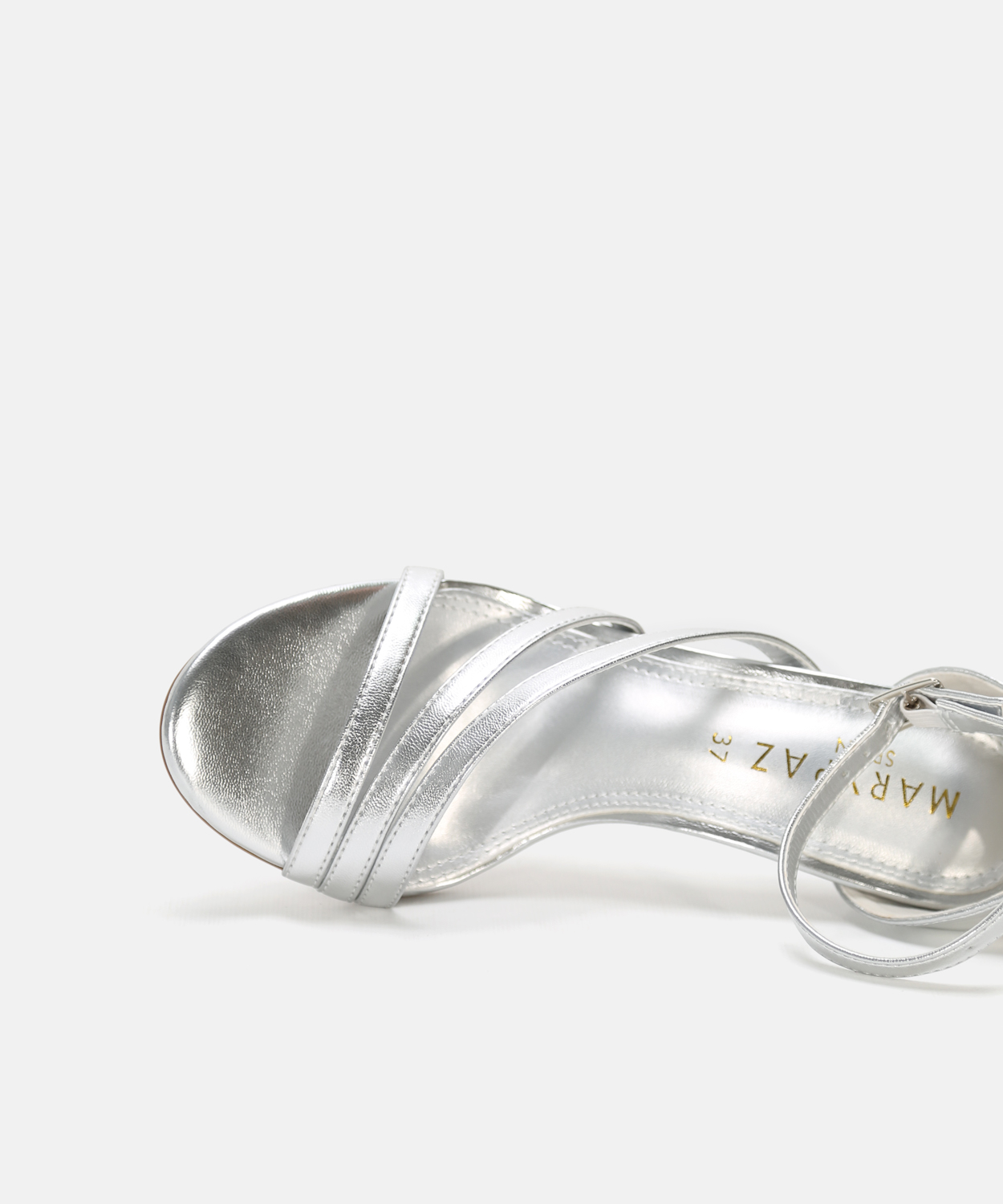 Sand&aacute;lia salto tiras image number null